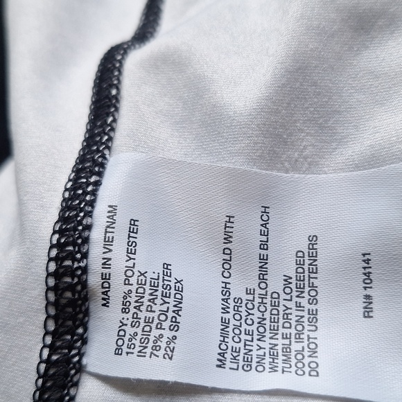 DSG Cropped Bra Lined Snake Skin Like Top Size XS - Picture 8 of 8